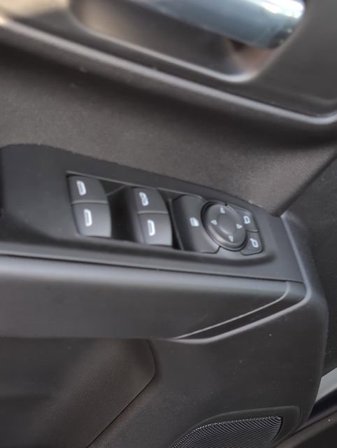 2025 Chevrolet Silverado 1500 Custom photo 12