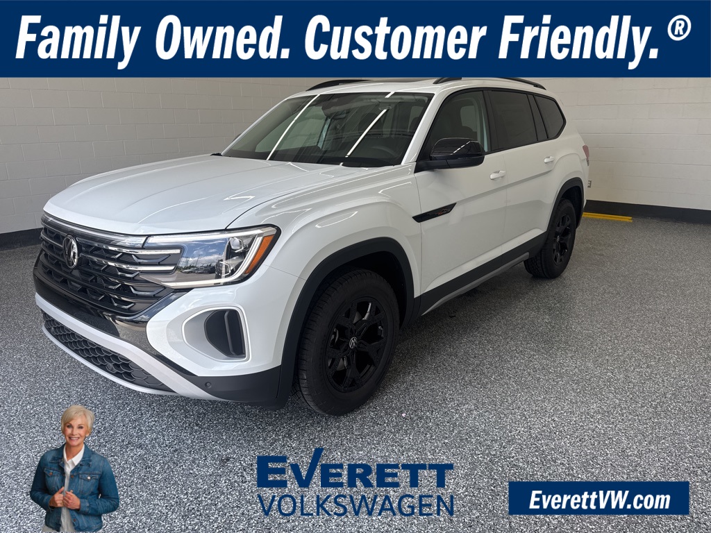 2025 Volkswagen Atlas Atlas Peak Edition's photo