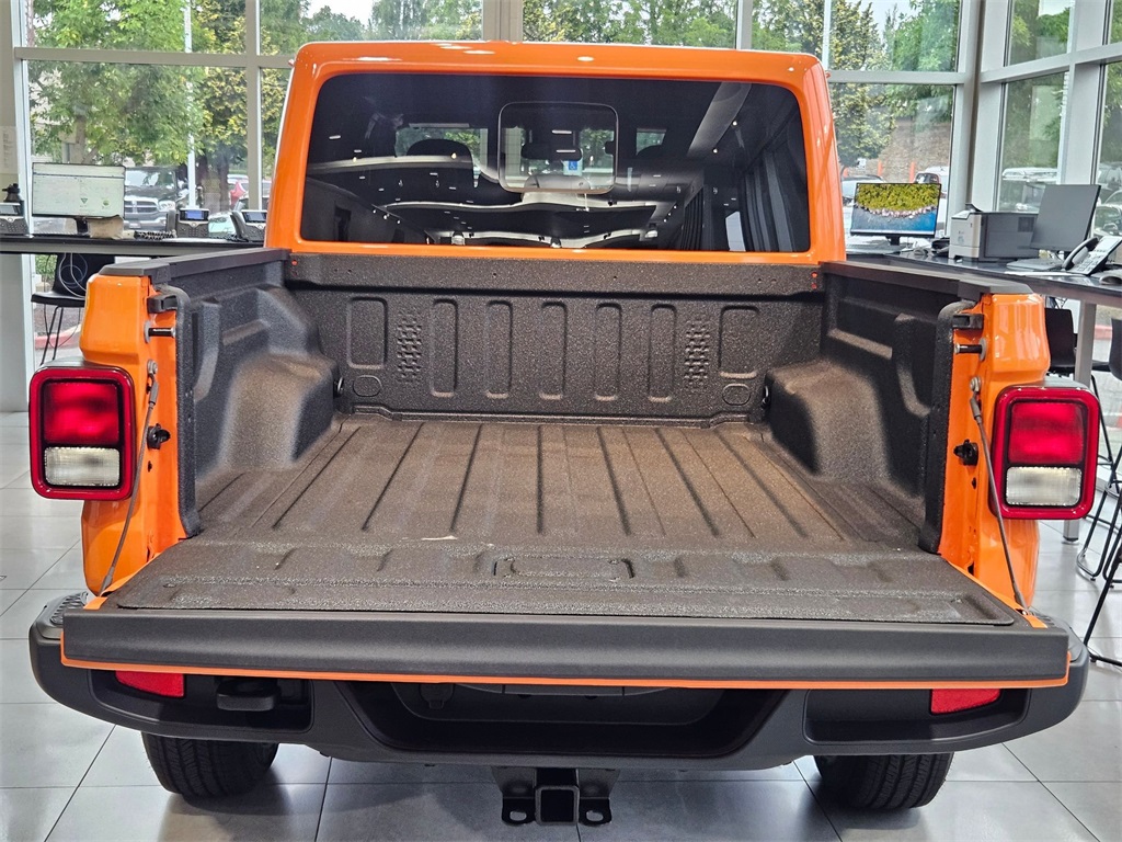 2025 Jeep Gladiator Sport S photo 9