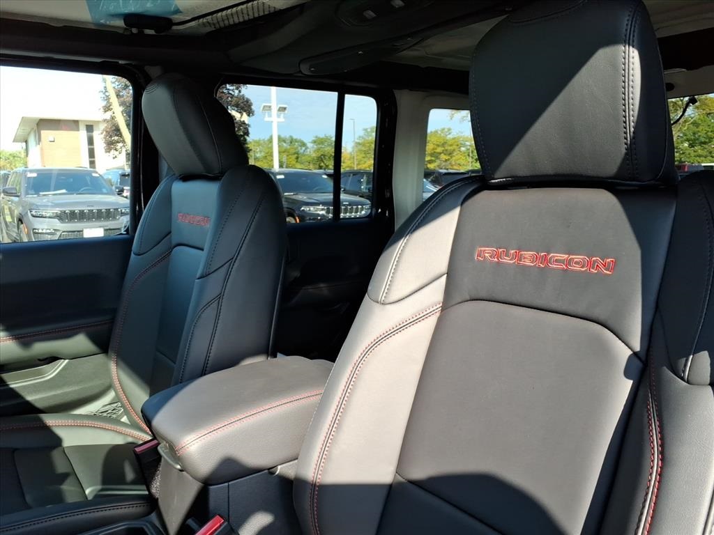 2025 Jeep Wrangler Rubicon photo 9