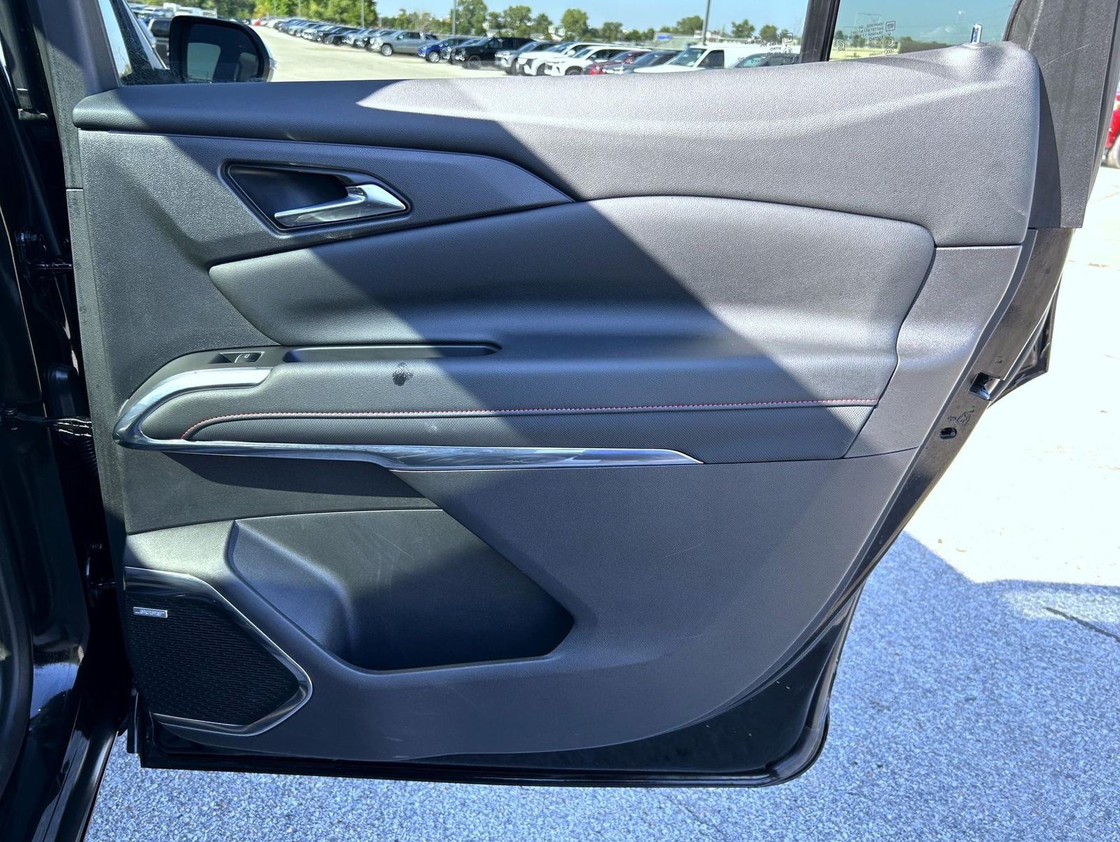2025 Chevrolet Traverse RS photo 16