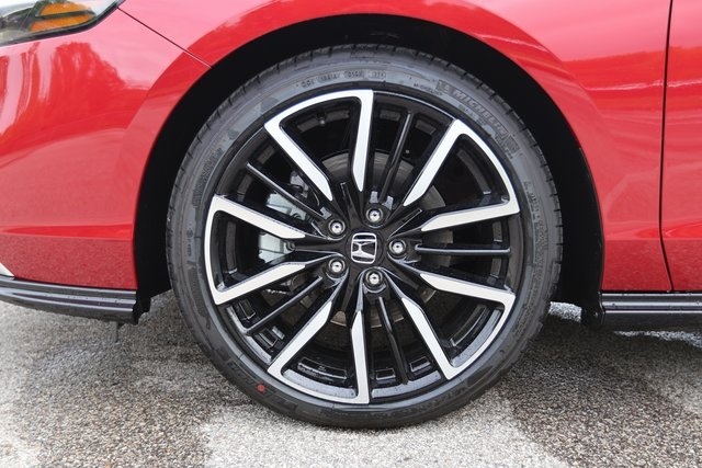 2025 Honda Accord Hybrid Touring photo 3