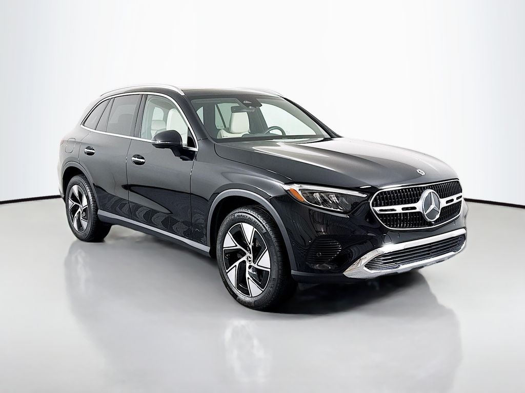 2024 Mercedes-Benz GLC GLC 300's photo
