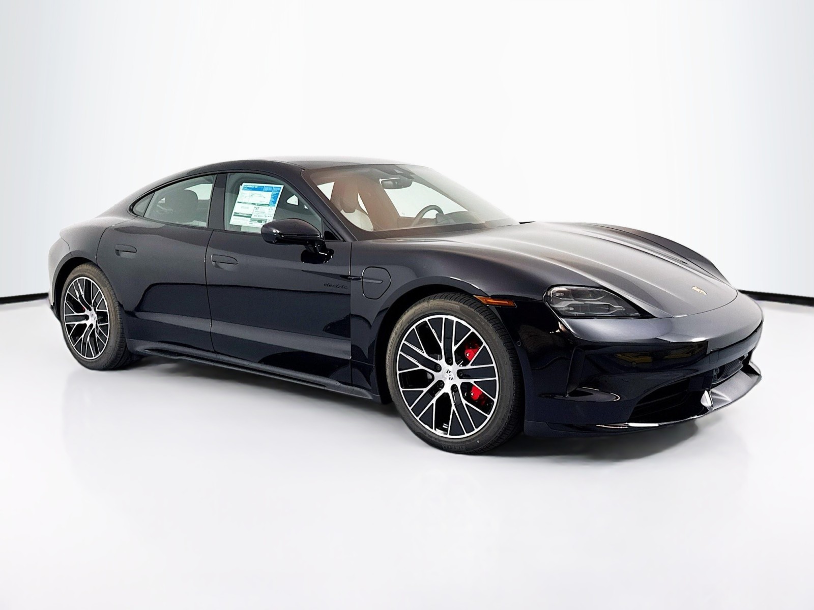 2025 Porsche Taycan 4S photo 7