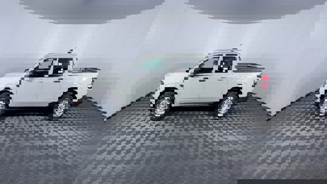 2025 Ford Maverick XL photo 4