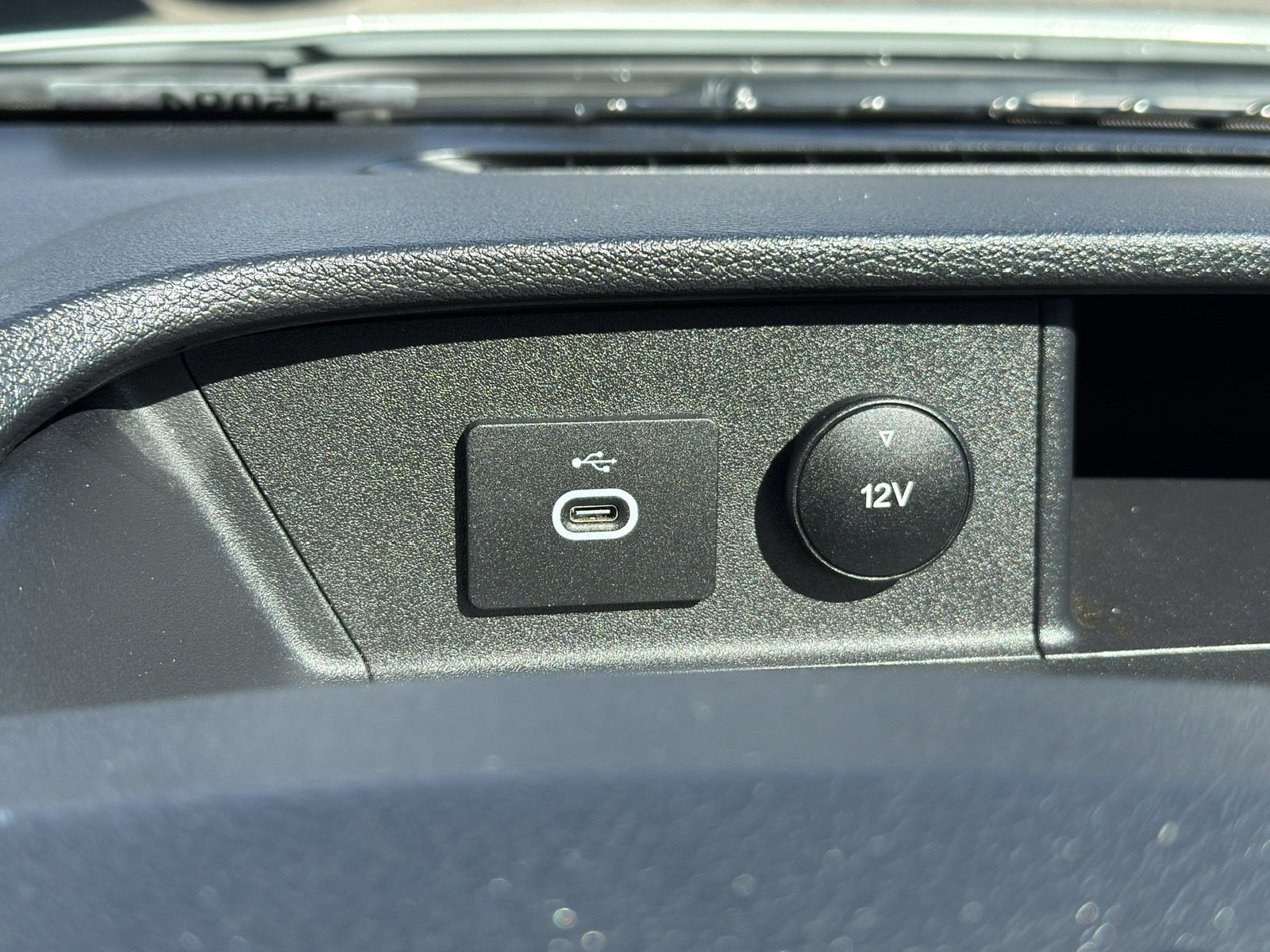 2024 Ford Transit photo 30