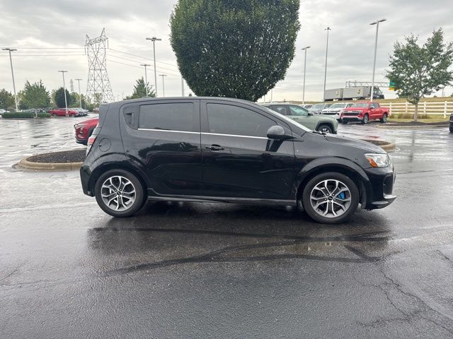2019 Chevrolet Sonic LT photo 2