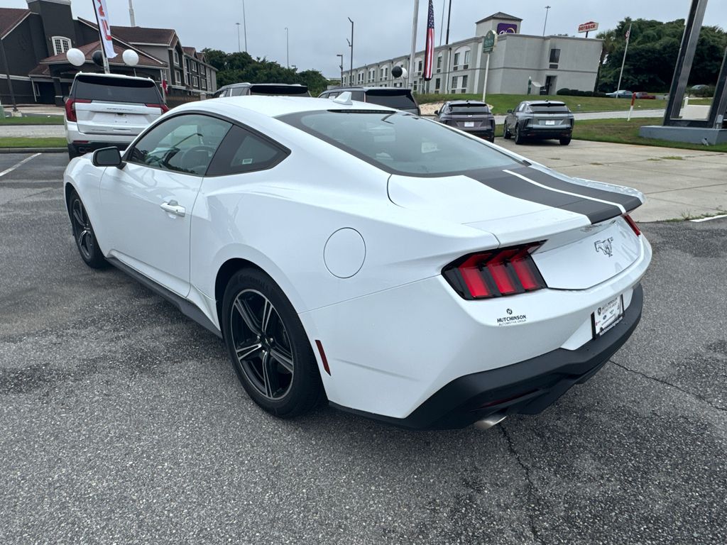 2024 Ford Mustang EcoBoost photo 5