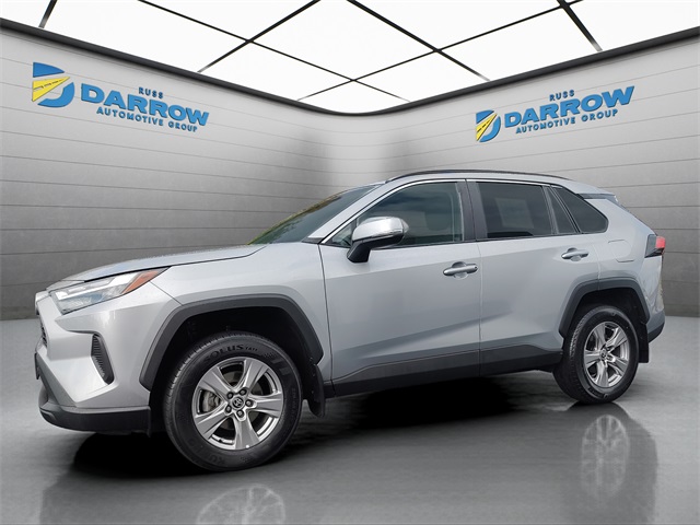 2022 Toyota RAV4 XLE's photo