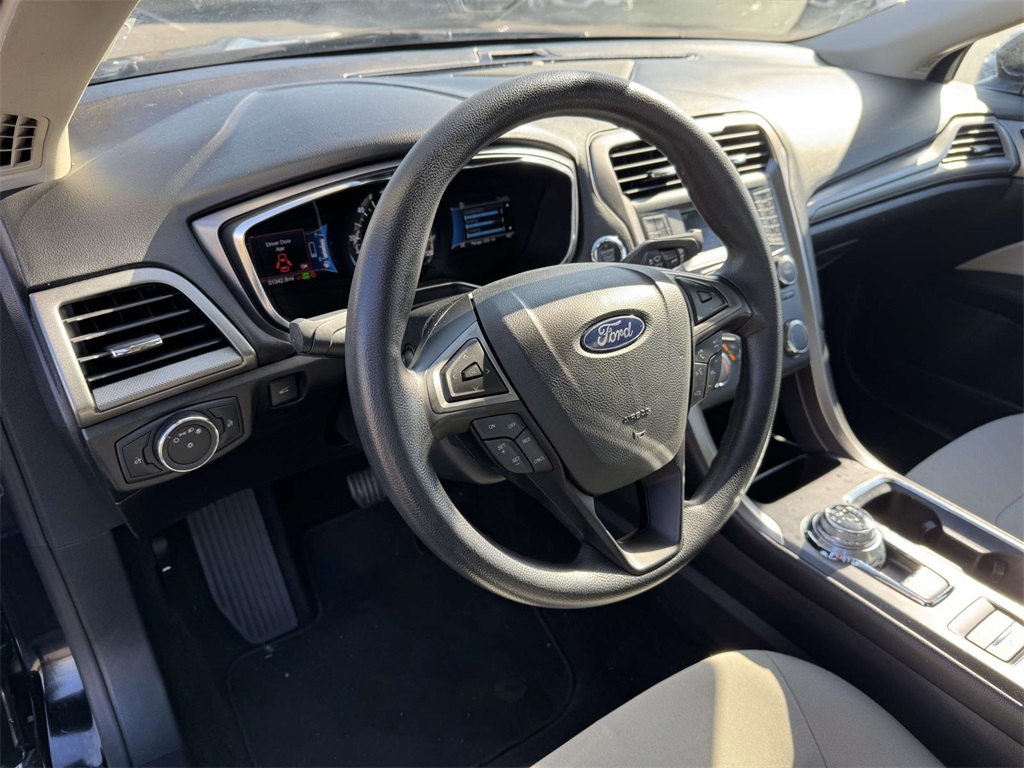 2018 Ford Fusion Hybrid S photo 2