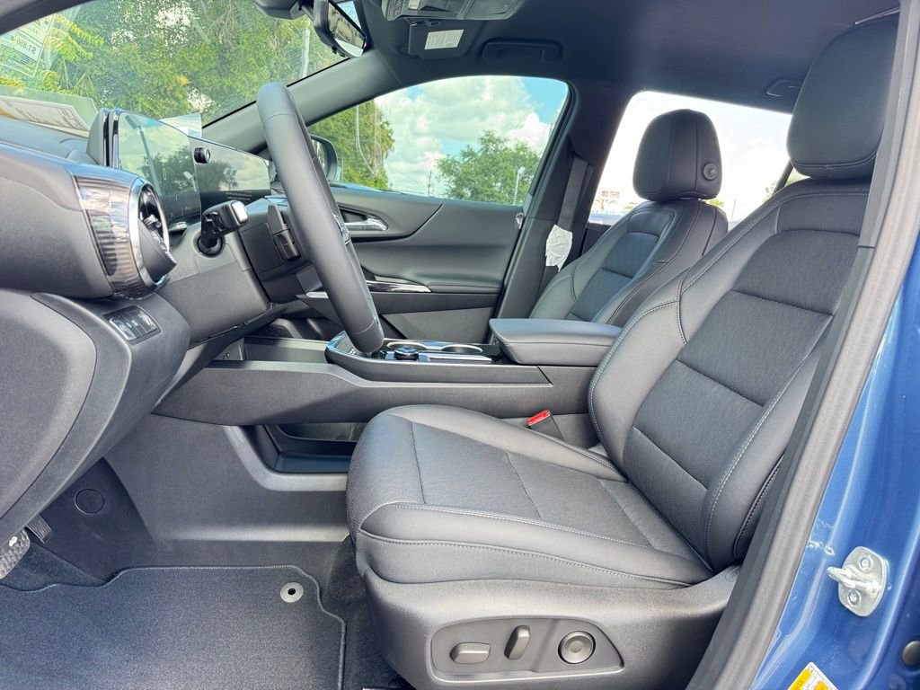 2026 Chevrolet Equinox LT photo 11