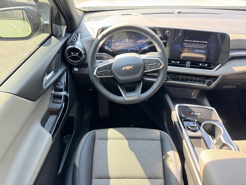 2026 Chevrolet Equinox LT photo 14