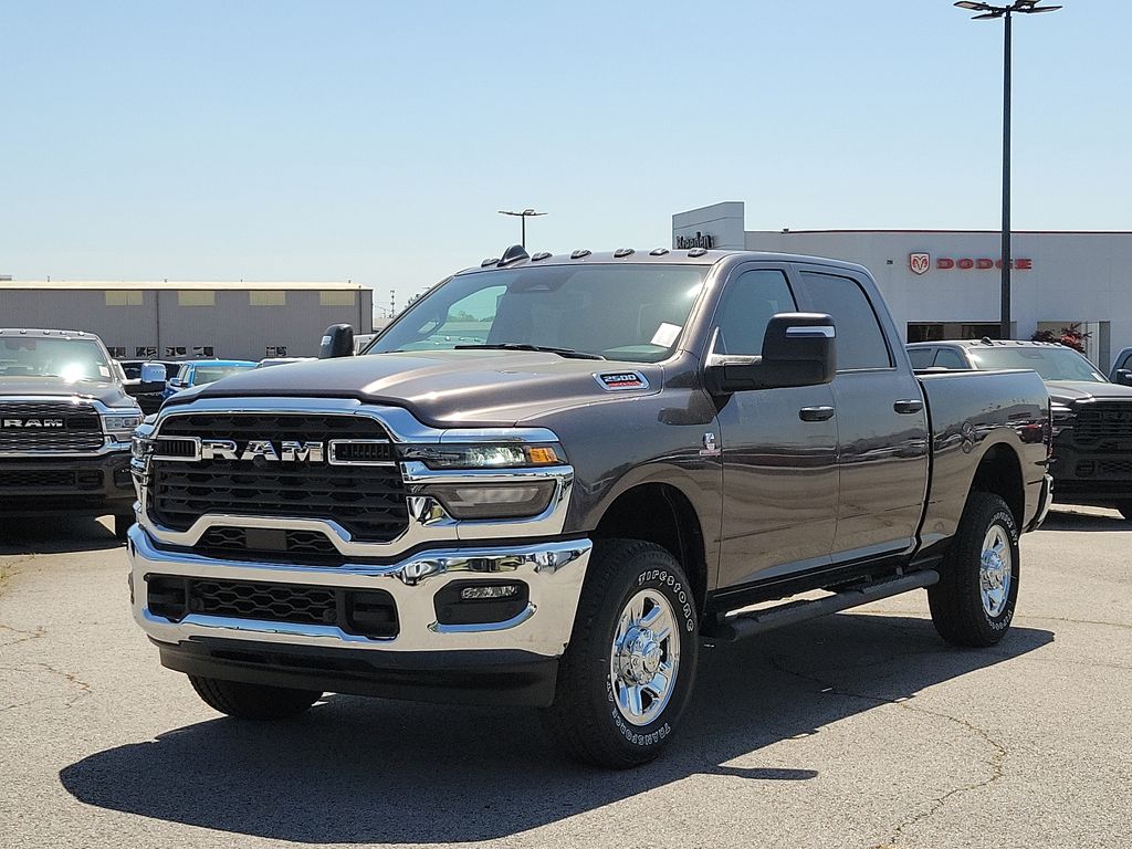 2025 Ram 2500 Tradesman photo 2