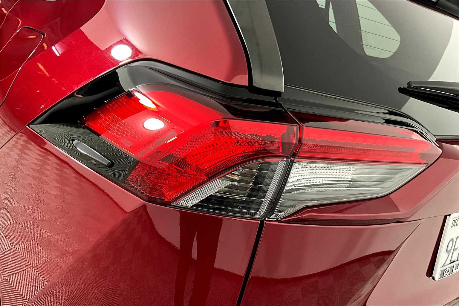 2023 Toyota RAV4 XLE Premium photo 23