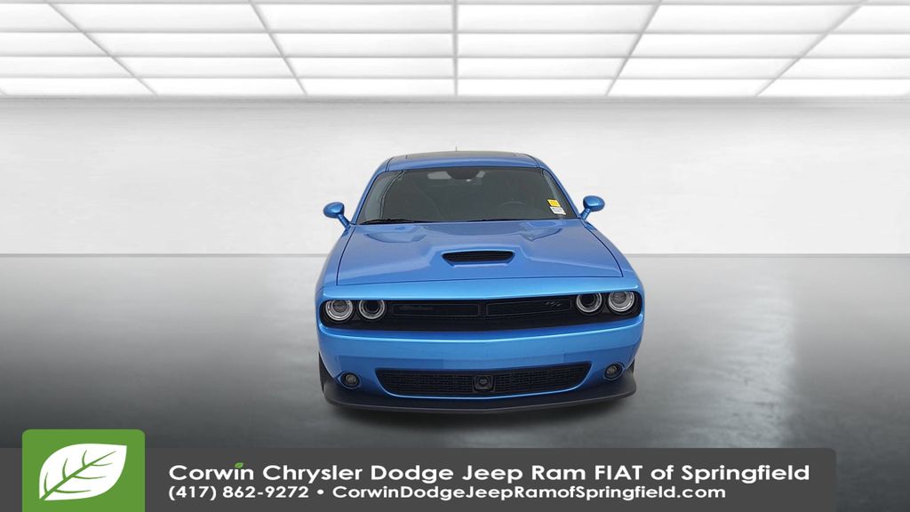 2023 Dodge Challenger R/T photo 4