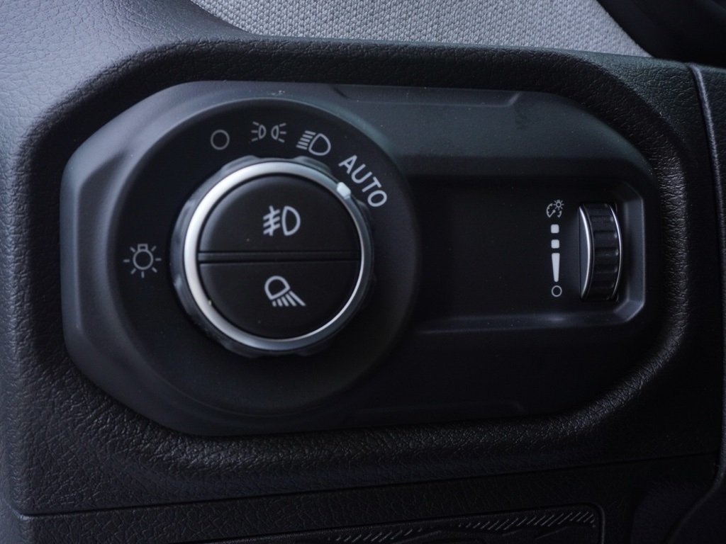 2025 Jeep Gladiator Sport photo 13