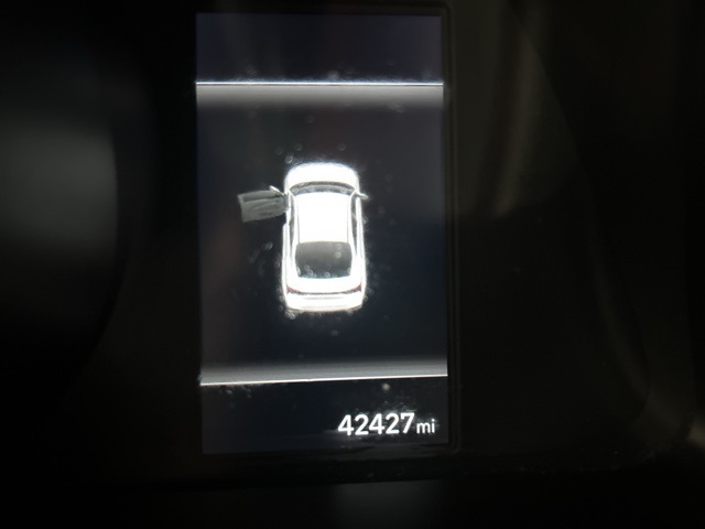 2023 Hyundai Elantra SEL photo 23