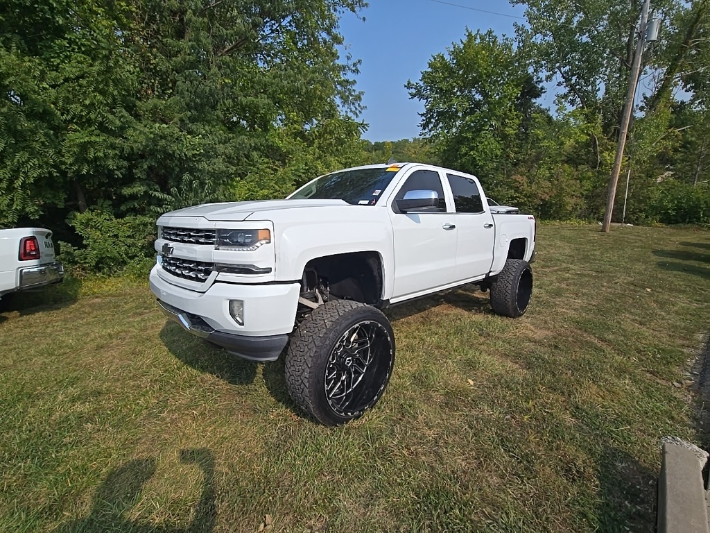 Used 2018 Chevrolet Silverado 1500 LTZ with VIN 3GCUKSEC9JG609501 for sale in Kansas City