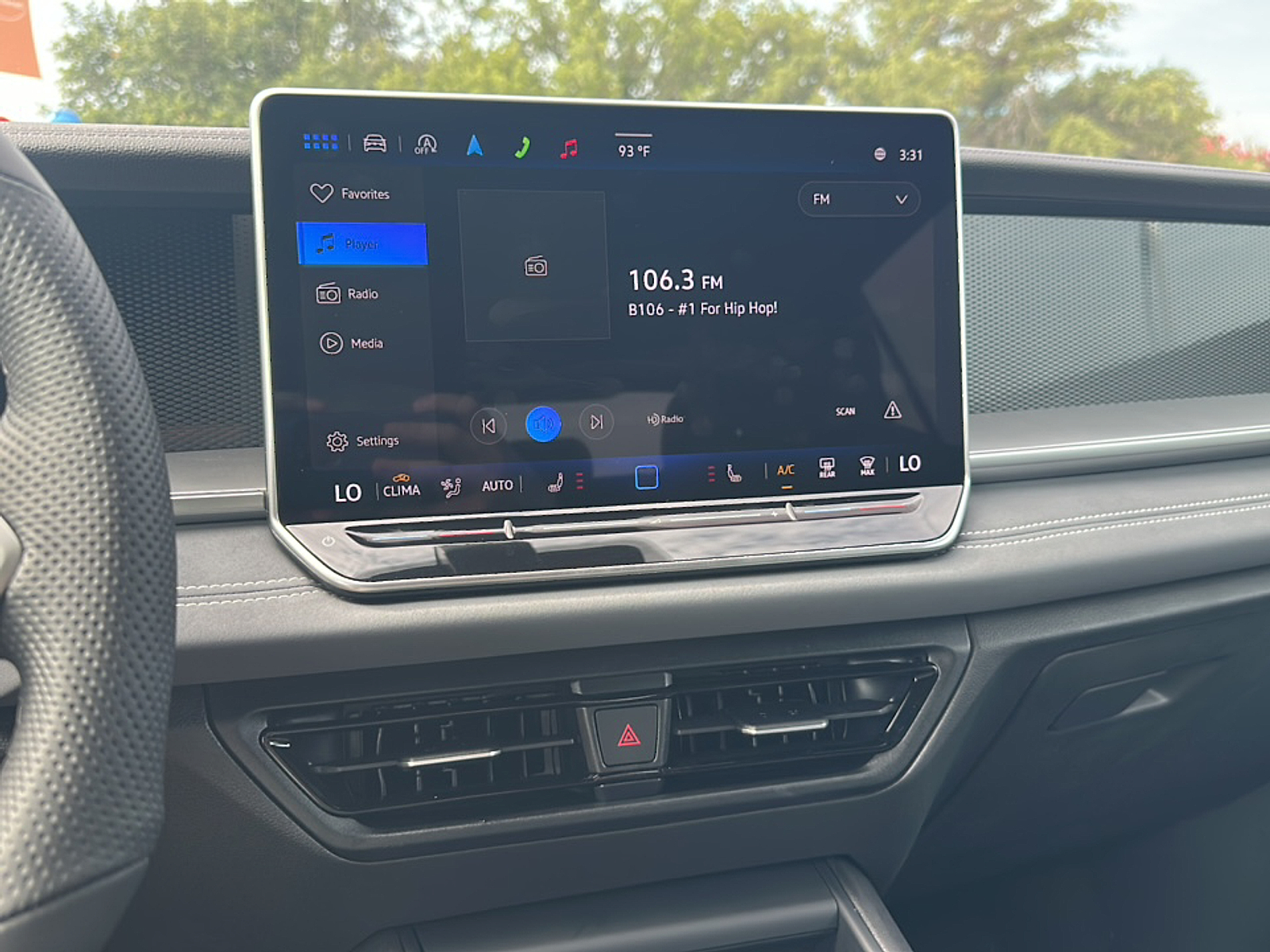 2025 Volkswagen Tiguan SE R-Line Black photo 10