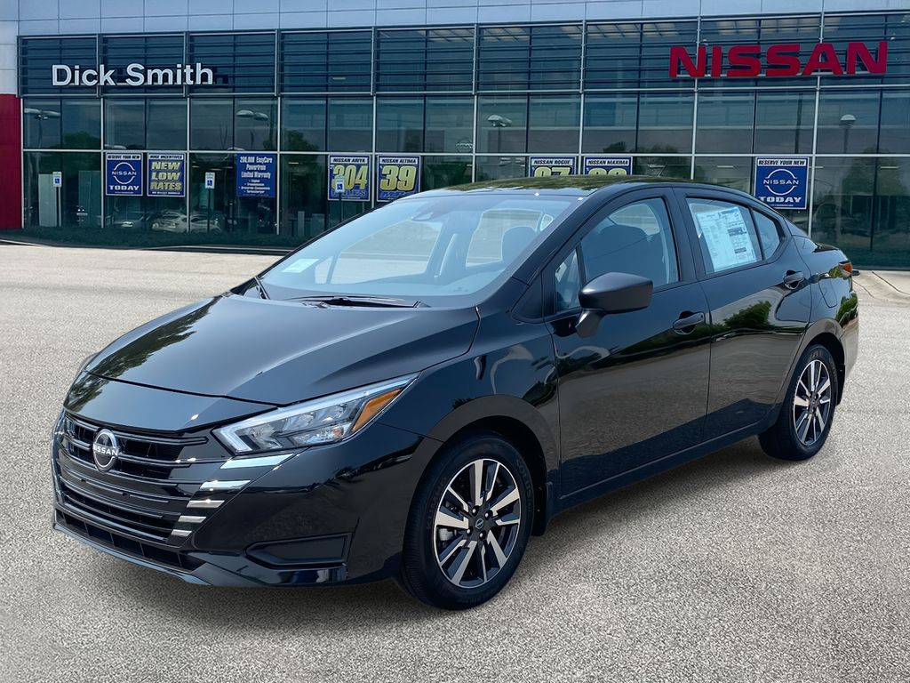 2025 Nissan Versa S photo 3