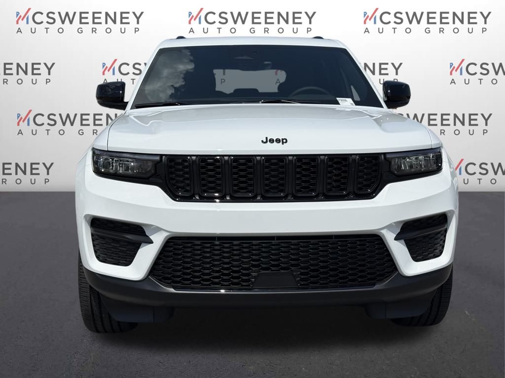 2025 Jeep Grand Cherokee Altitude photo 6