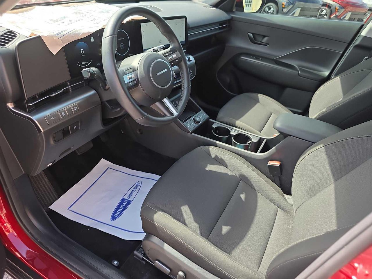 2025 Hyundai Kona SEL photo 7