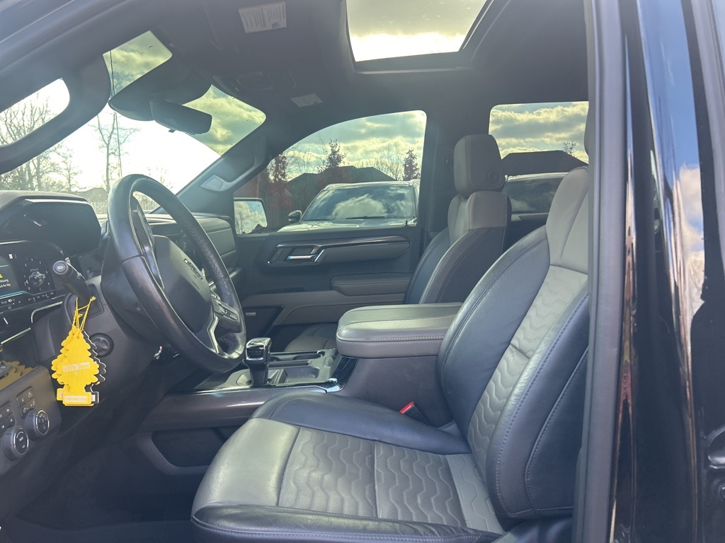 2023 Chevrolet Silverado 1500 ZR2 photo 3