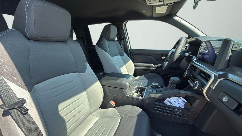 2025 Toyota Tacoma TRD Off-Road Double Cab photo 13