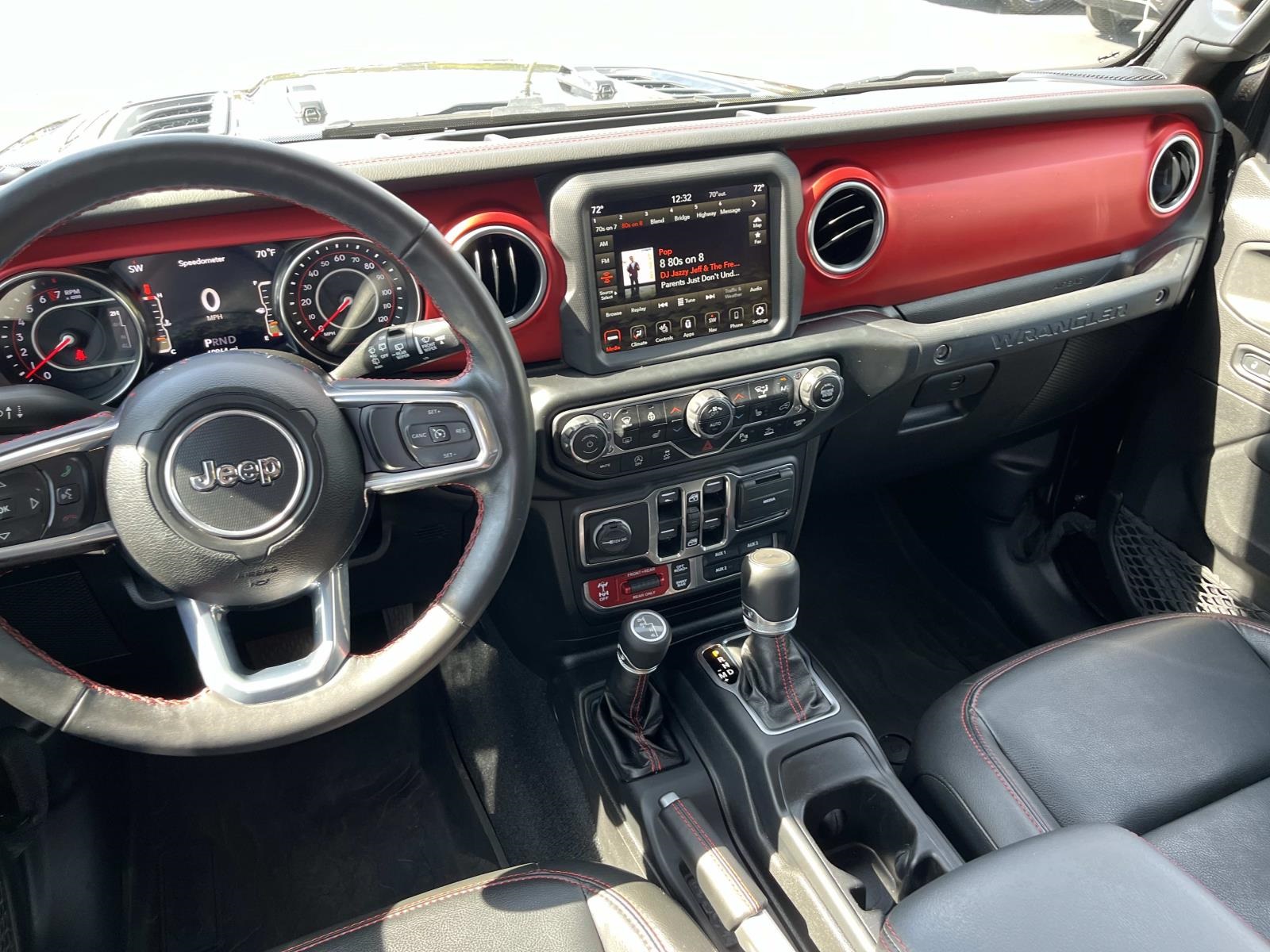 2022 Jeep Wrangler Unlimited Rubicon photo 13