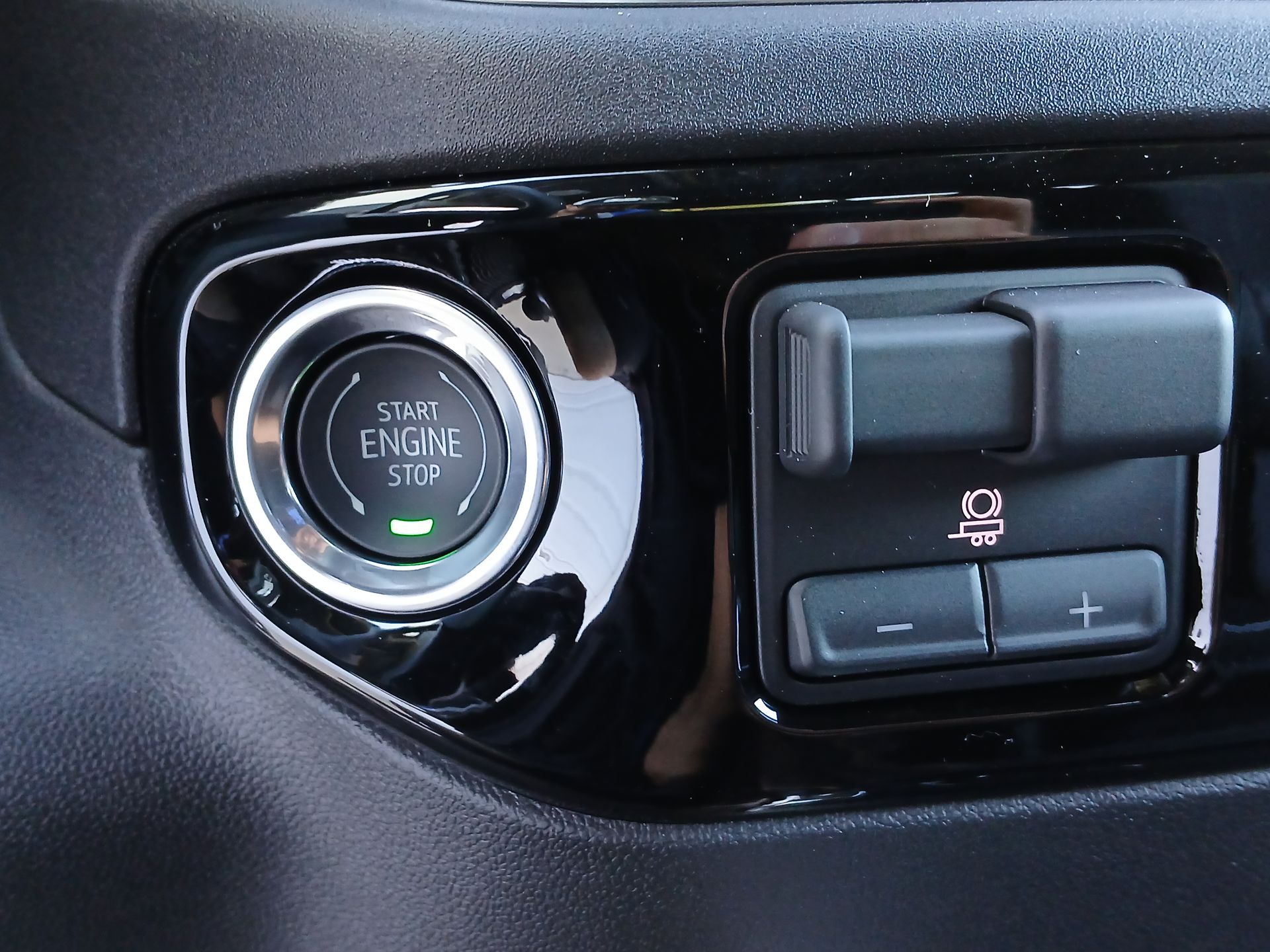 2025 Chevrolet Silverado 2500HD LT photo 17