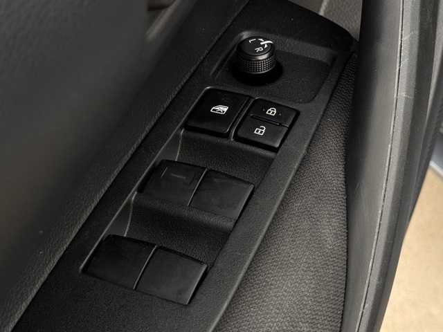 2024 Toyota Corolla Hybrid LE photo 37