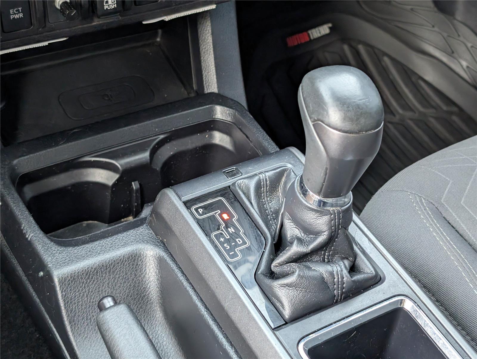 2019 Toyota Tacoma SR photo 19