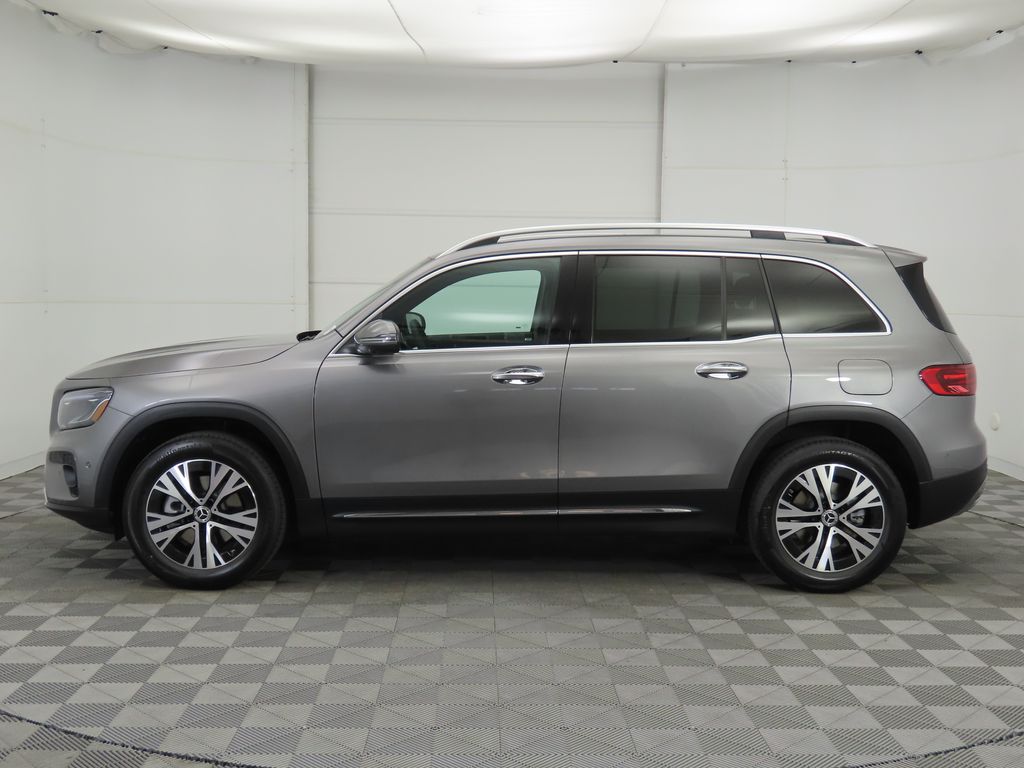 2026 Mercedes Benz GLB 250 photo 5