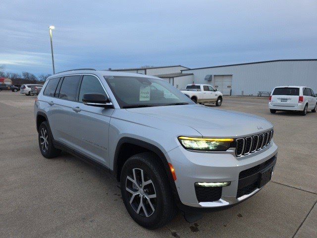2024 Jeep Grand Cherokee L Limited's photo