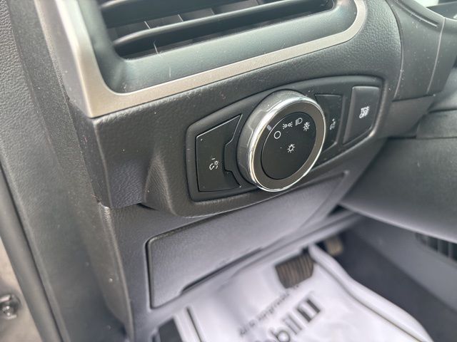 2024 Ford Edge SEL photo 16