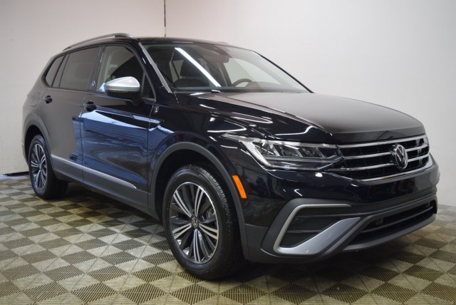 2024 Volkswagen Tiguan 2.0T Wolfsburg Edition