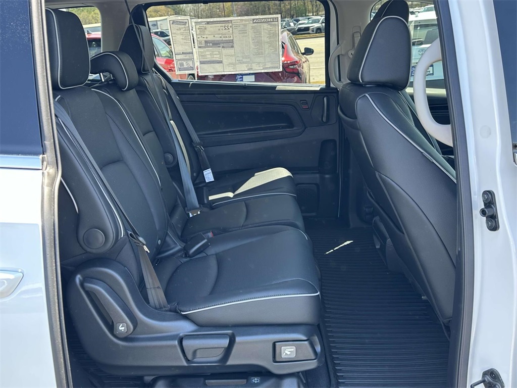 2025 Honda Odyssey Elite photo 7