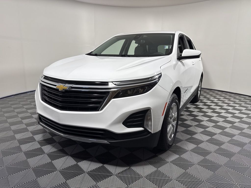 2023 Chevrolet Equinox LT's photo