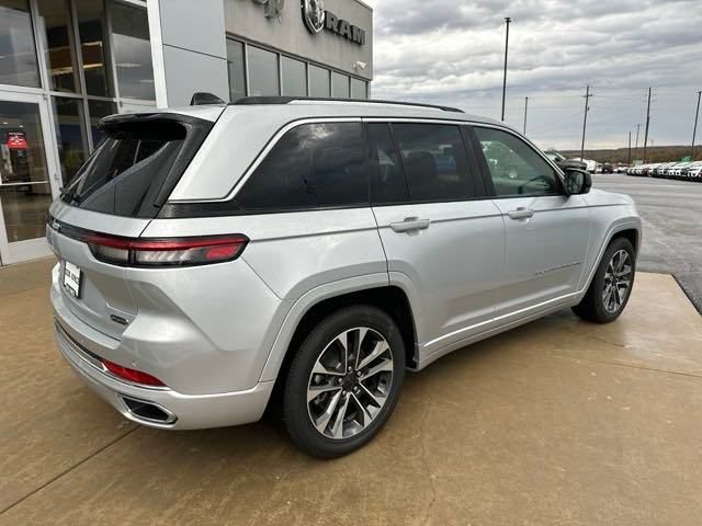 2024 Jeep Grand Cherokee Overland 4xe photo 4