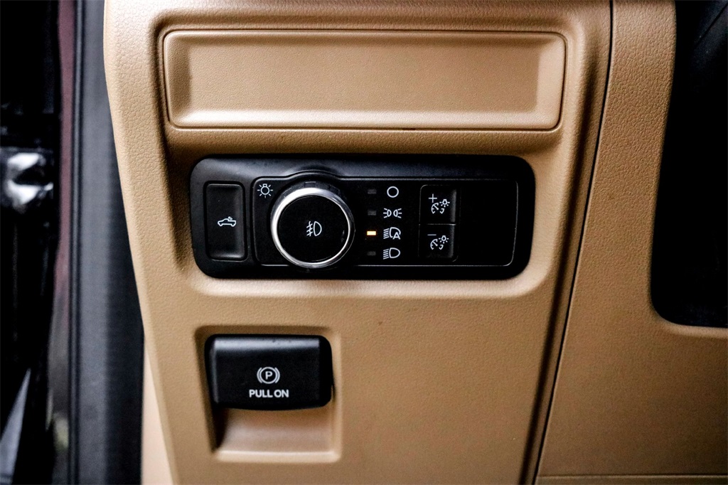 2023 Ford F-150 XLT photo 16