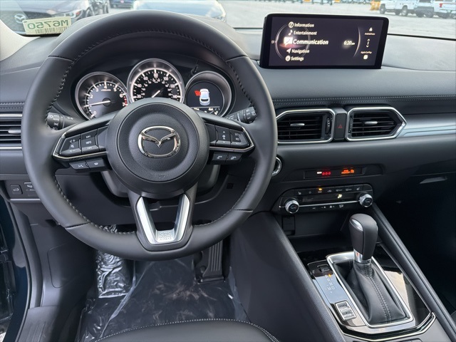 2025 Mazda CX-5 2.5 S Preferred photo 10
