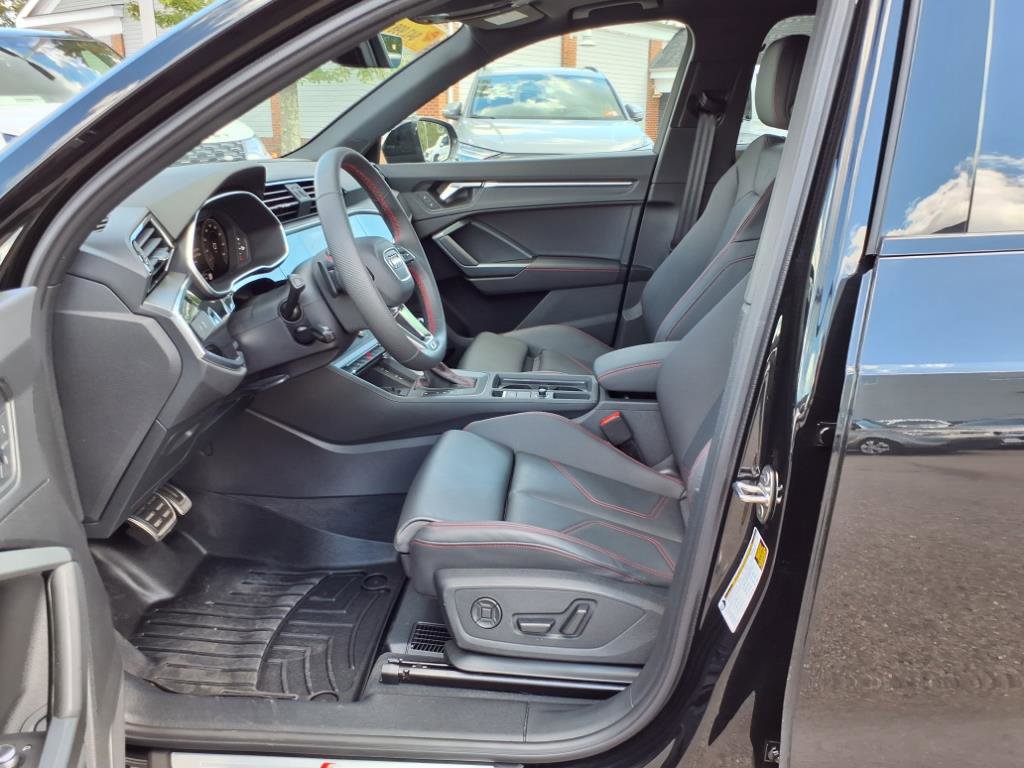 2025 Audi Q3 S line Premium Plus photo 10