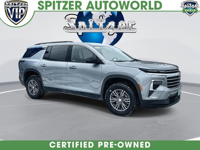 2025 Chevrolet Traverse LT's photo