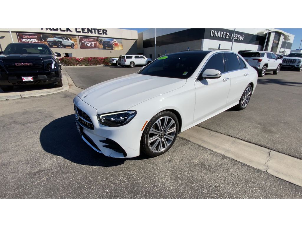 2022 Mercedes Benz E 350 photo 4