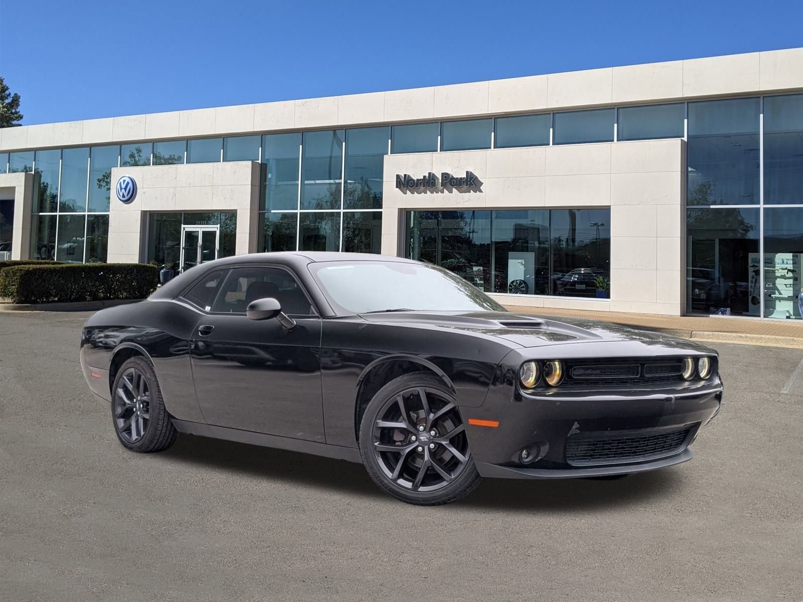 2020 Dodge Challenger SXT's photo