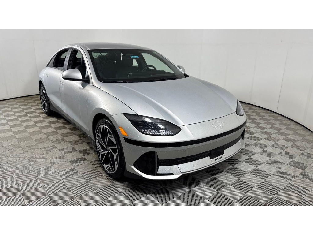 2025 Hyundai Ioniq 6 SEL photo 2