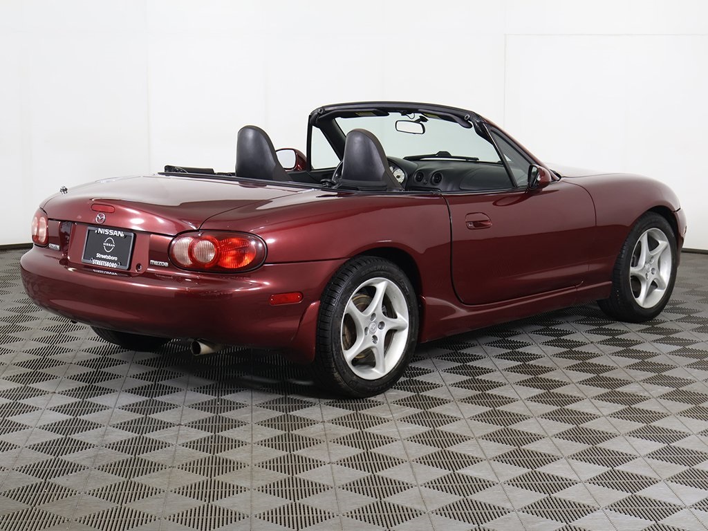 2003 Mazda MX-5 Miata Miata Base photo 5