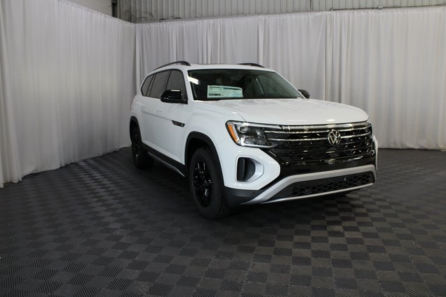 2025 Volkswagen Atlas Peak Edition SE photo 28