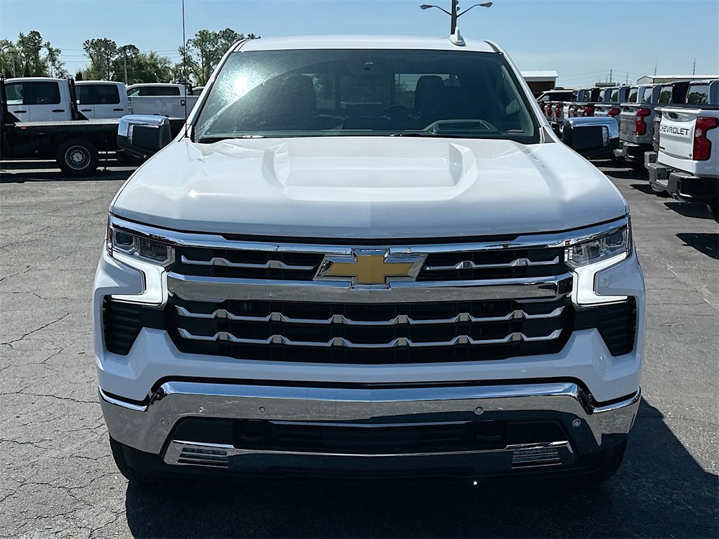 2025 Chevrolet Silverado 1500 LTZ photo 2