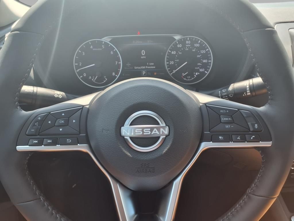 2025 Nissan Sentra SV photo 6